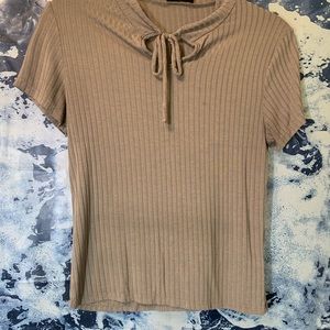 Ribbed Semi Crop-Top